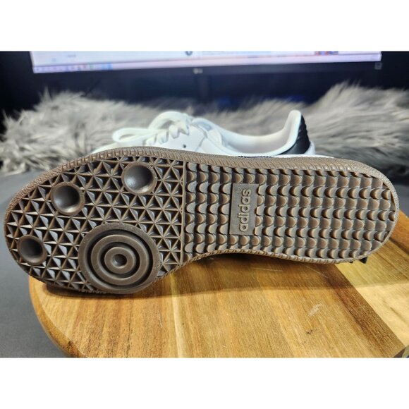 Samba Adidas W size US6 - Picture 7 of 9